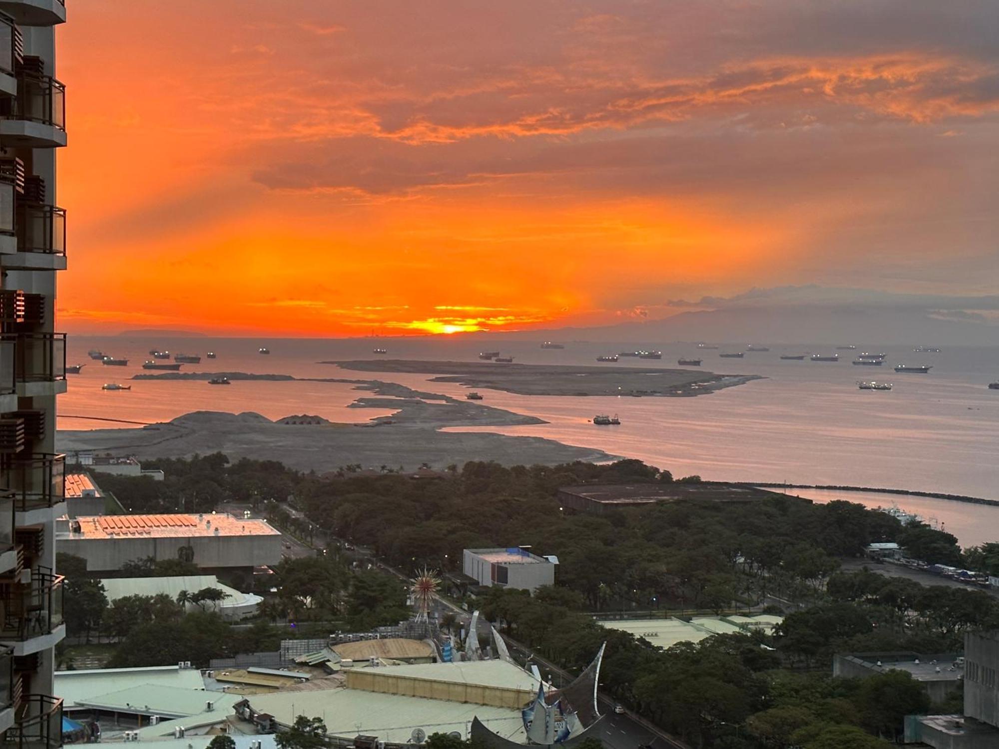 The Radiance Manila Bay Apartman Kültér fotó